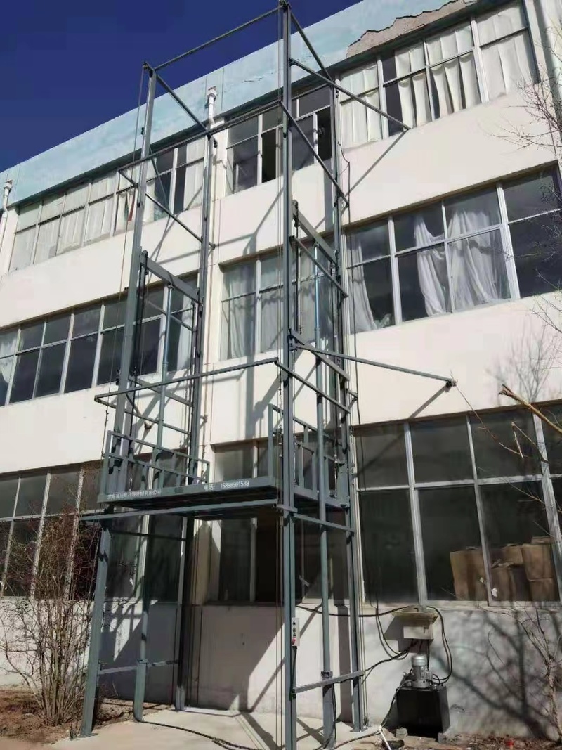 常德室外贴墙货梯